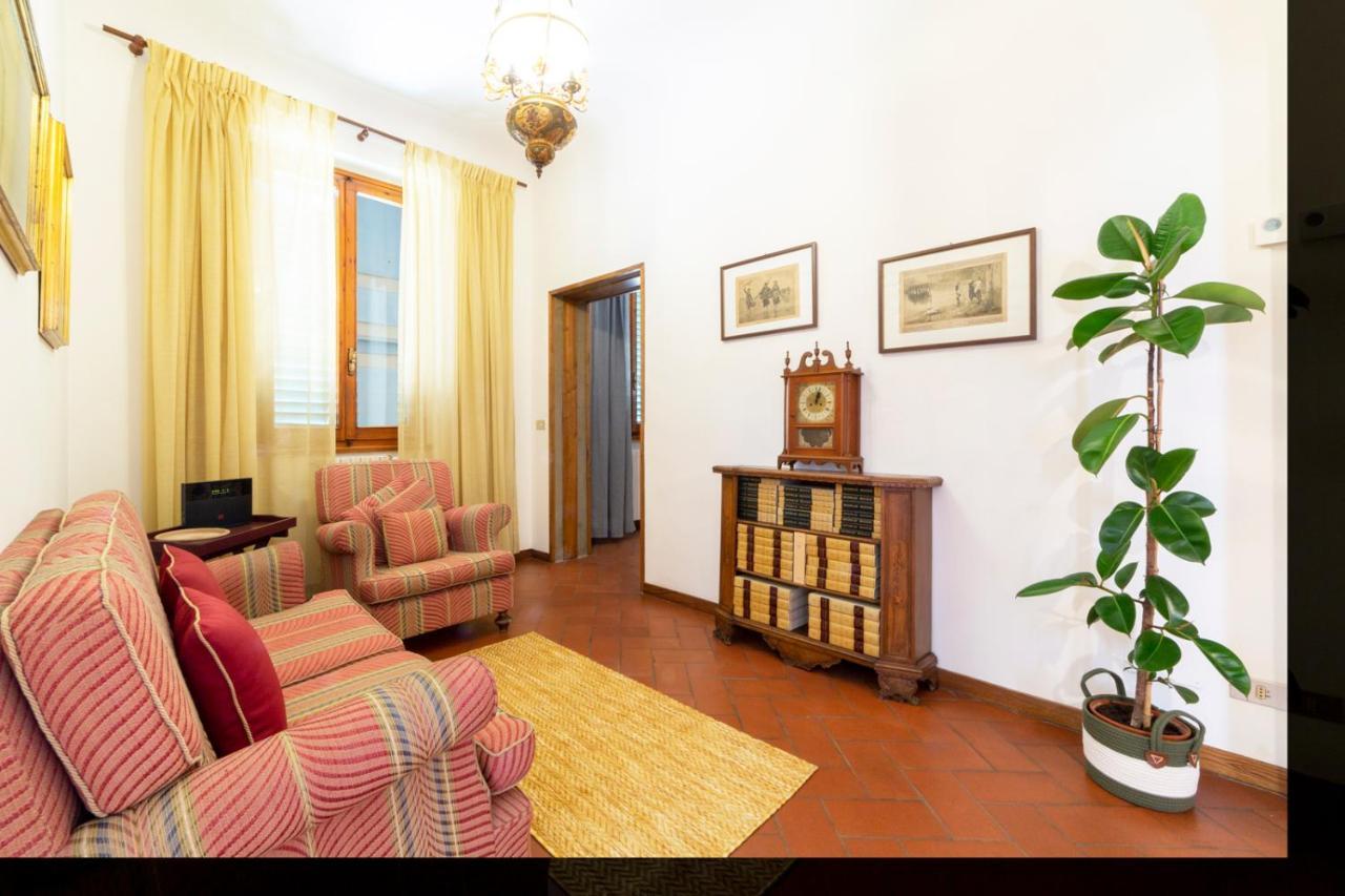 110 Sqm Apartment 6 Sleeps In Santa Croce Florence Buitenkant foto
