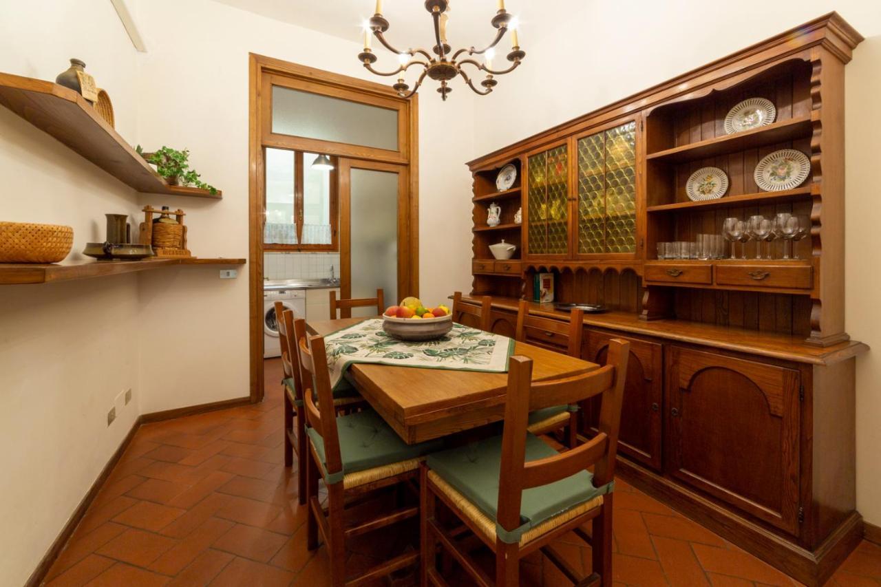 110 Sqm Apartment 6 Sleeps In Santa Croce Florence Buitenkant foto