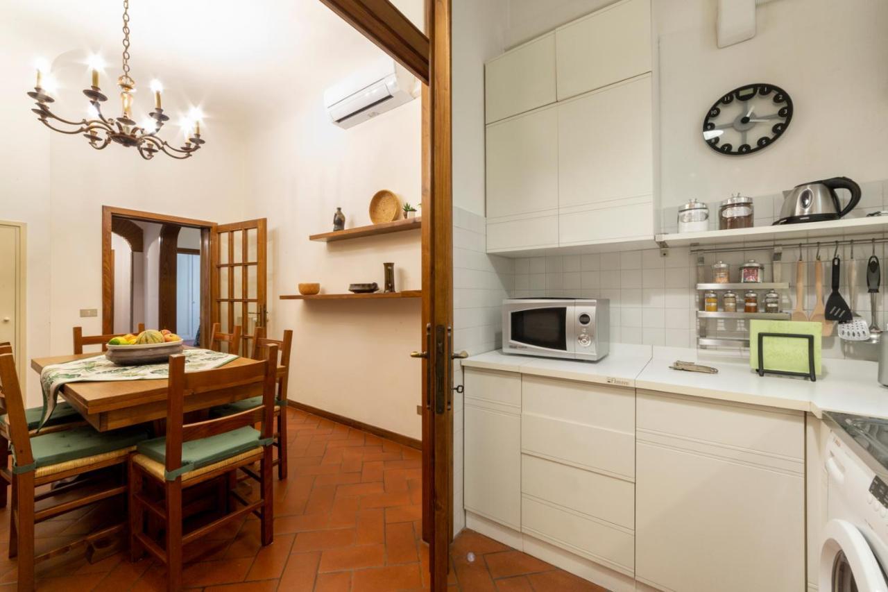 110 Sqm Apartment 6 Sleeps In Santa Croce Florence Buitenkant foto