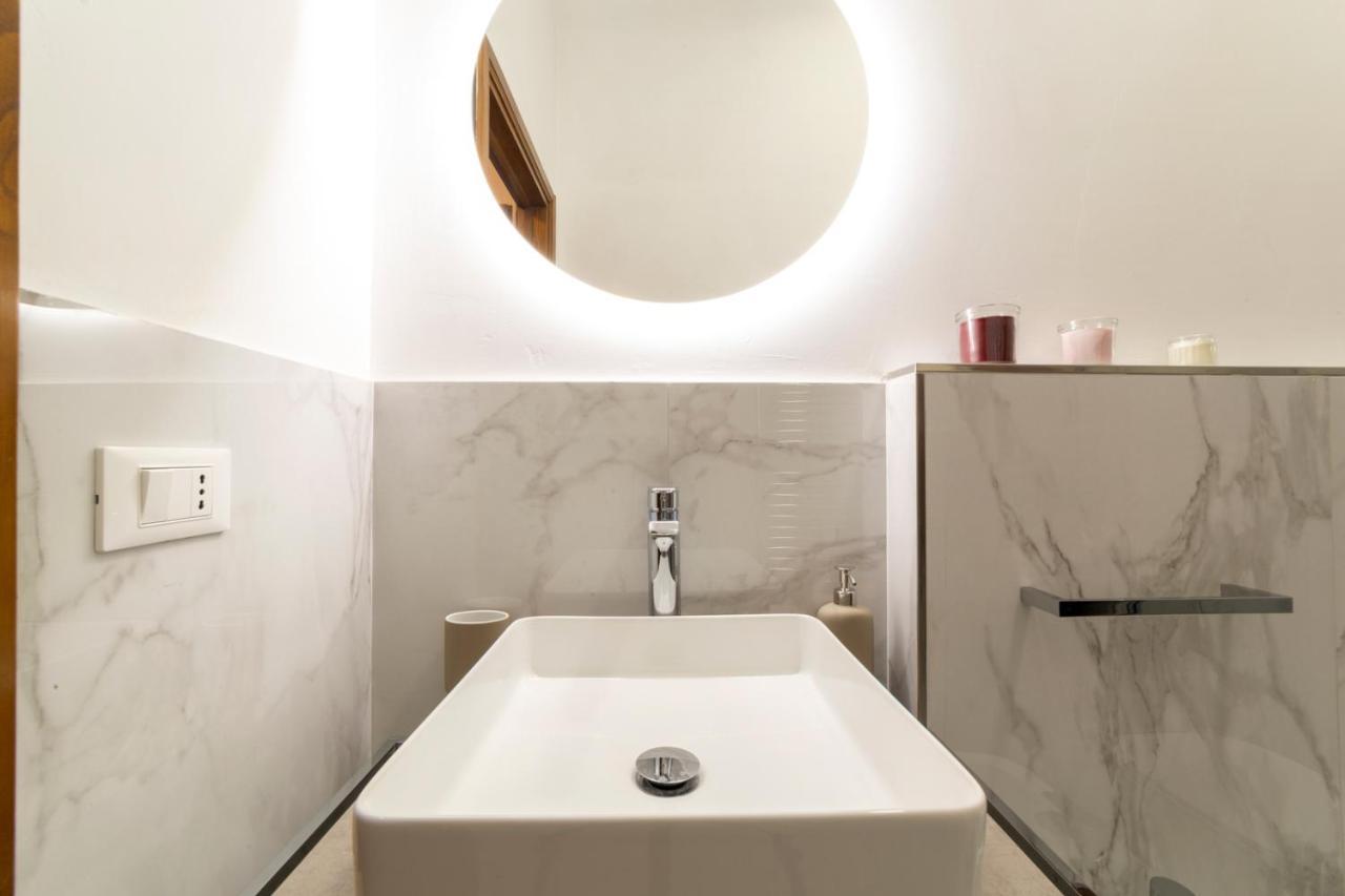 110 Sqm Apartment 6 Sleeps In Santa Croce Florence Buitenkant foto