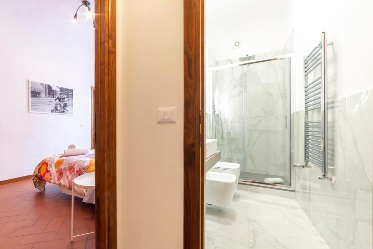 110 Sqm Apartment 6 Sleeps In Santa Croce Florence Buitenkant foto